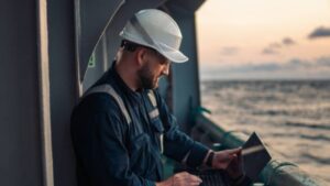 Best-paying-jobs-in-marine-transportation