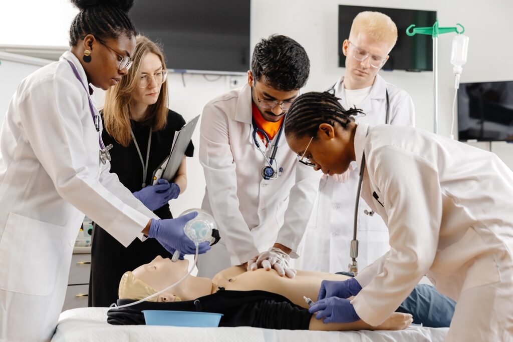 Best Medical Schools in Texas​: Rankings, Tuition, Acceptance, and Graduation Rates