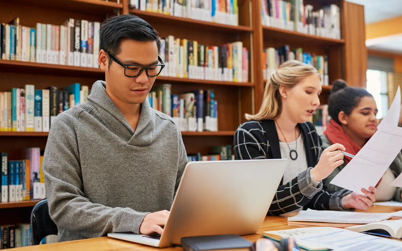 5 Online Associate Degree in Business: Best Programs, Jobs, and Salaries