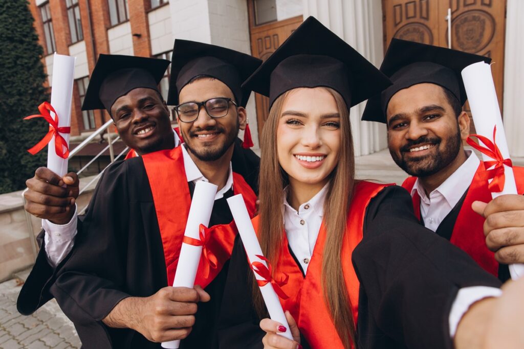 Top 10 Ongoing Scholarships for Undergraduate Students in Austin Area